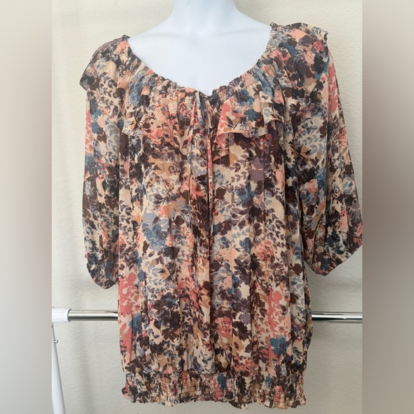 Plus Size Boho Floral Print Women's Top - Picture 1 of 6